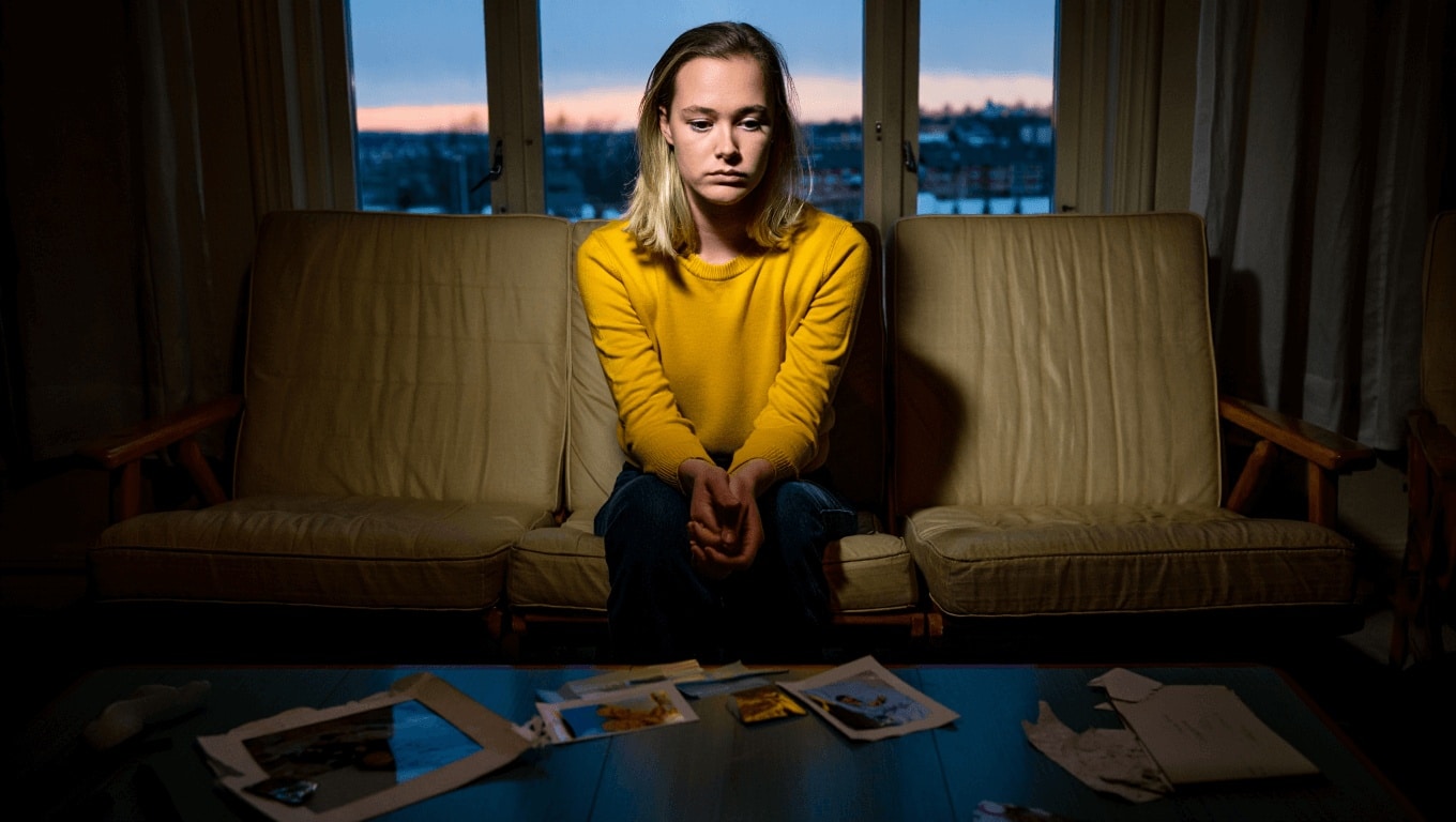 ‘Butterfly’ Review: An Oddball Comedy-Drama That Loads Renate Reinsve With Even More Estranged-Parent Issues