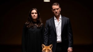 ‘The Fox’ Review: Jai Courtney-Emily Browning Dark Comedy Has Bite