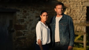 ‘The Birthday Party’ Review: Hafsia Herzi and Benoît Magimel Have a History in Léa Mysius’ Lackluster Home Invasion Thriller