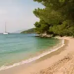 Île française aux eaux turquoises : découvrez ce havre de paix à 10 minutes du Var