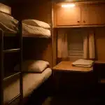 Cabine-couchette de 2 m² : une chambre d'hôtel miniature à 400 euros la nuit !