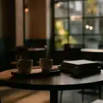 Critique de 'La Table: Jour et Nuit' : Romance coréenne pétillante avec Kim Min-ha