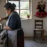 H3: 'Ibuku' : Un drame indonésien onirique sur la rédemption parentale captivante