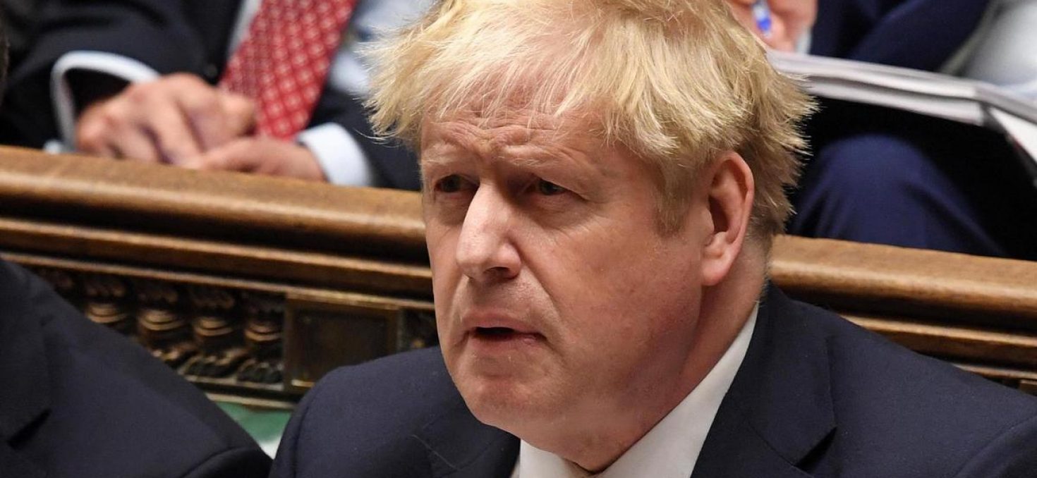 Boris Johnson tente de sauver sa tête