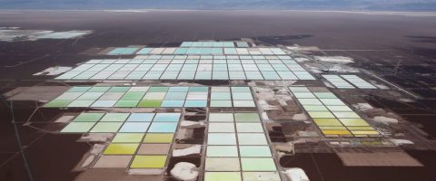Exploitation du lithium au Chili : le président élu critique l’attribution à la Chine