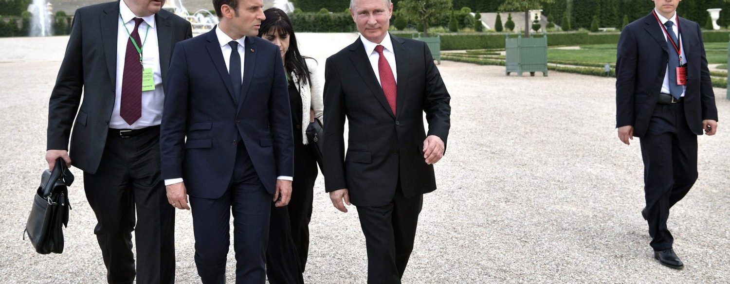 Macron confirme son rapprochement avec Moscou