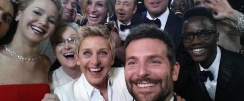 Et l’Oscar du meilleur tweet revient à… Ellen Degeneres!