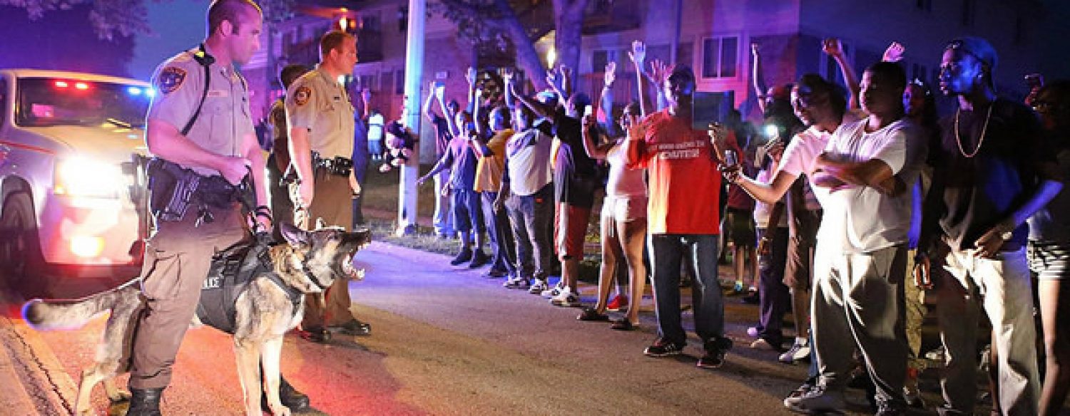 Ferguson: dans la lignée des grandes émeutes raciales américaines?
