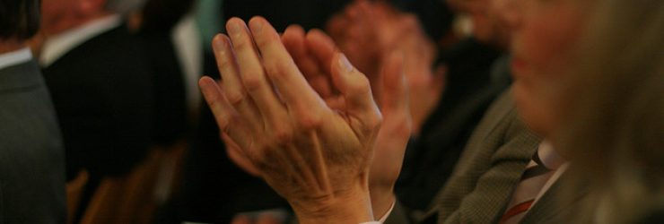 Insolite: Applaudir est un geste contagieux