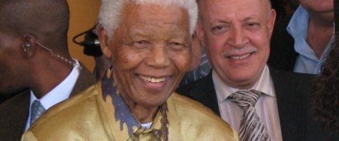 Nelson Mandela se trouve-t-il dans un état végétatif?