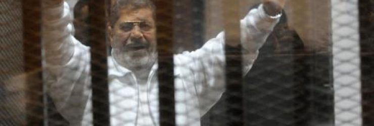 Egypte : Mohamed Morsi condamné à 20 ans de prison