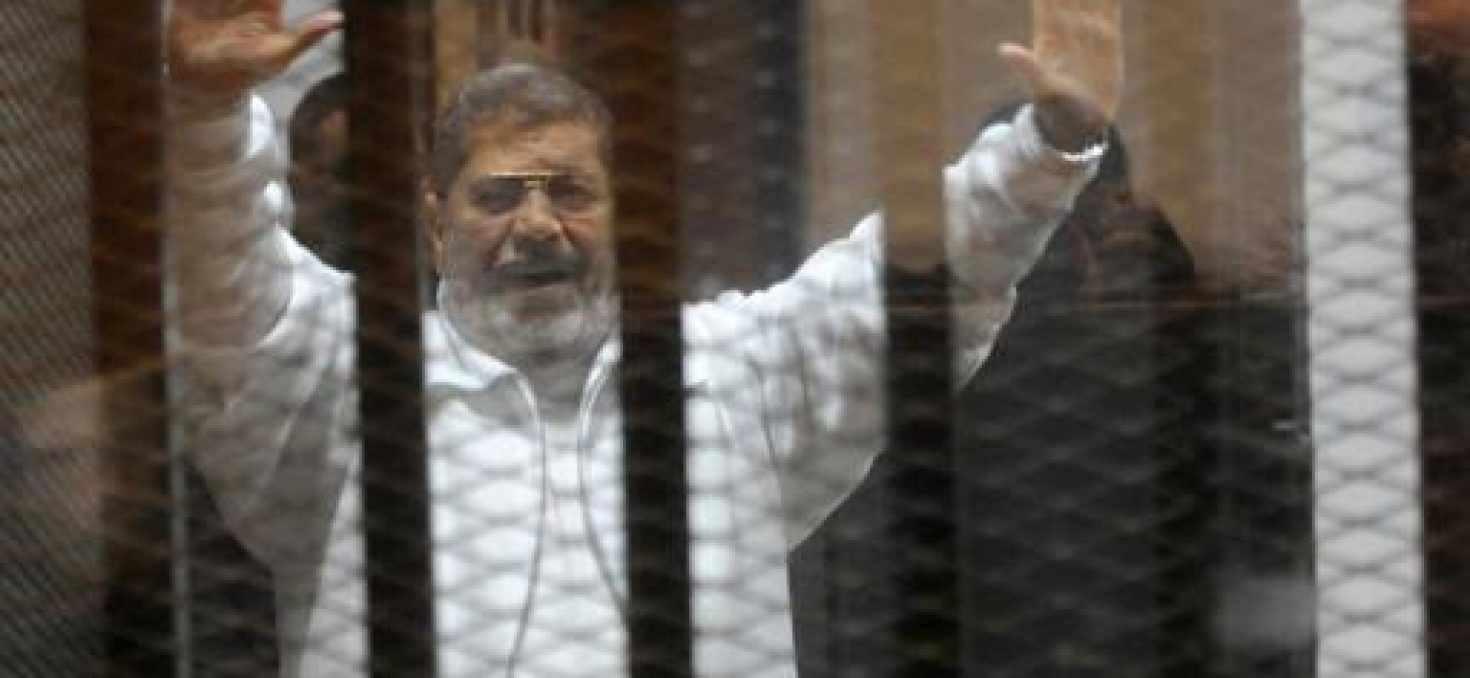 Egypte : Mohamed Morsi condamné à 20 ans de prison