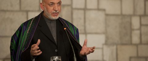Hamid Karzaï veut se réconcilier seul avec les Talibans
