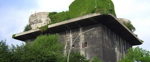 Hambourg: un bunker transformé en centrale à énergie verte