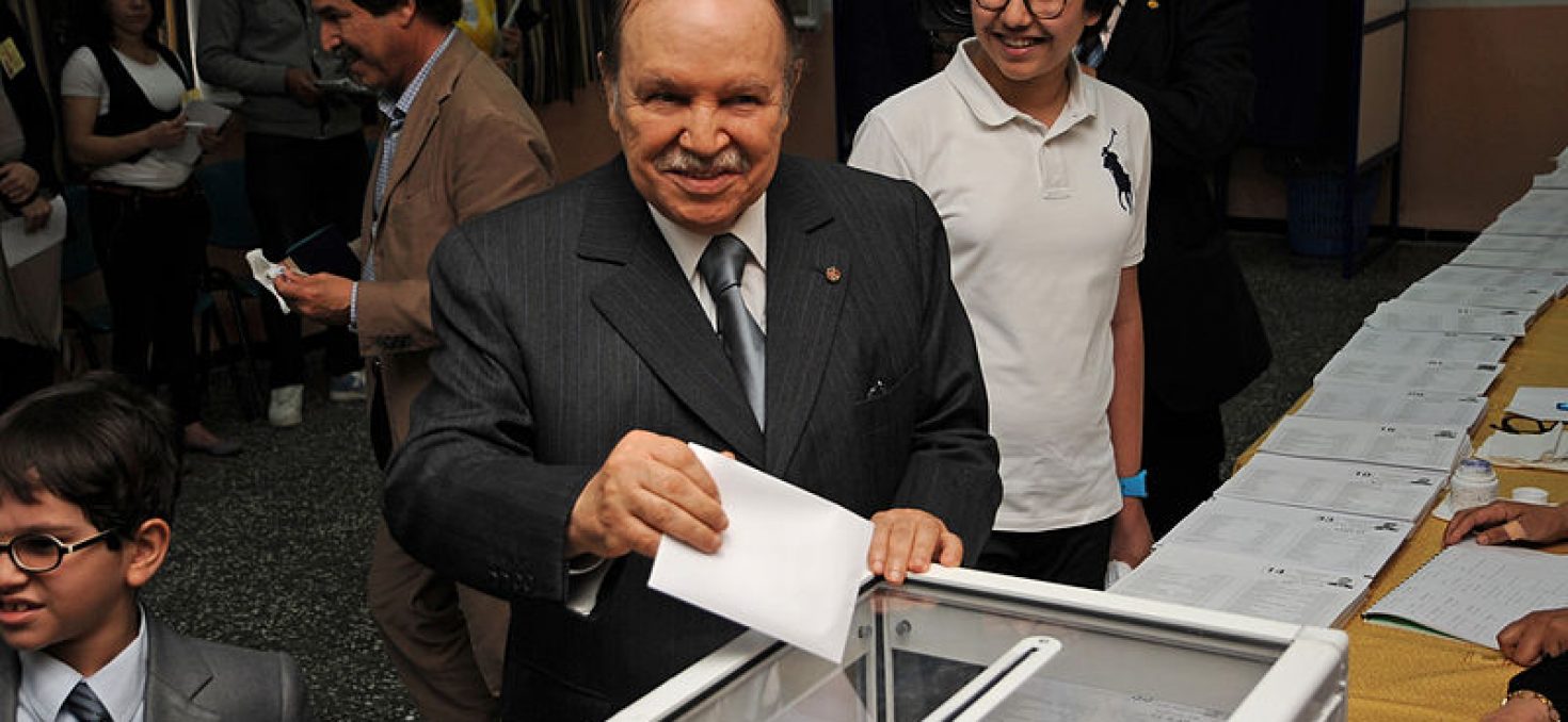 Algérie: le silence de Bouteflika paralyse la campagne présidentielle