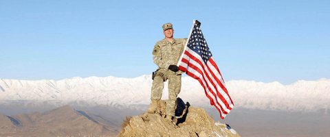 Afghanistan: les États-Unis doivent-ils partir ou rester?
