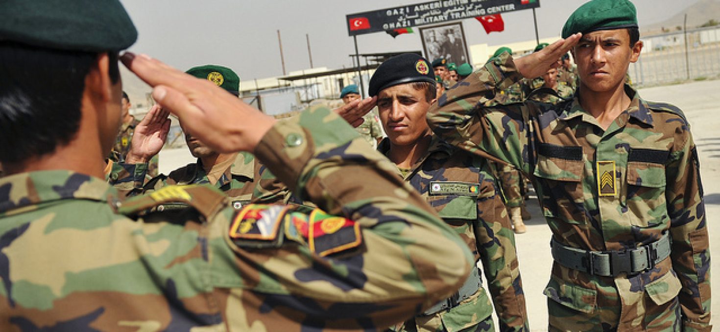 Pic de désertions dans l’armée afghane quand l’Otan quitte le pays