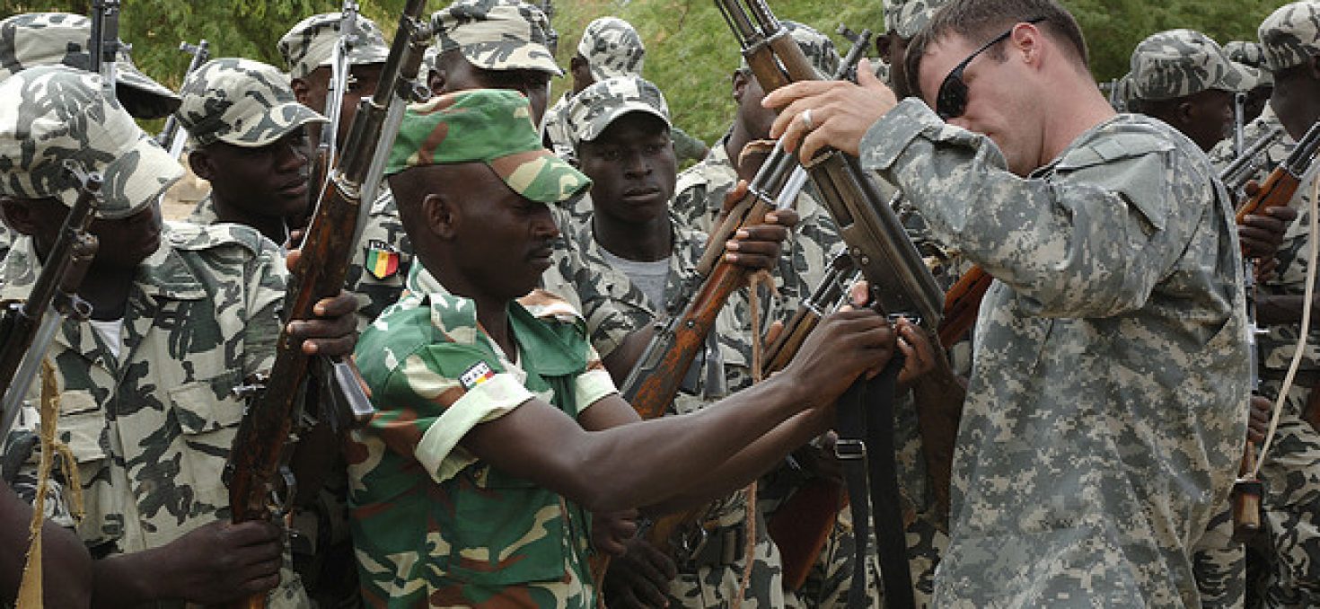 Accord de défense franco-malien: du néo-colonialisme en règle?