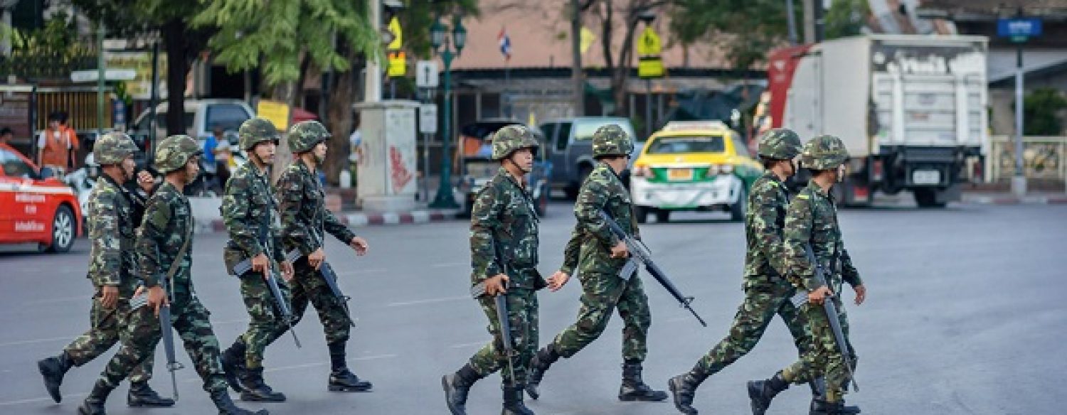 Thaïlande: après le coup d’État, l’armée lance une «campagne du bonheur»