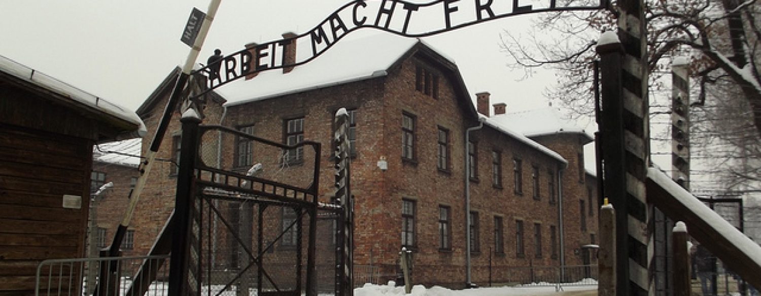 Un ancien gardien présumé d’Auschwitz arrêté à 93 ans