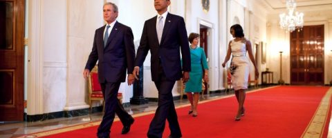 Barack Obama reçoit George W. Bush