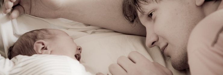 Après une naissance, les parents perdent 44 jours de sommeil dans l’année