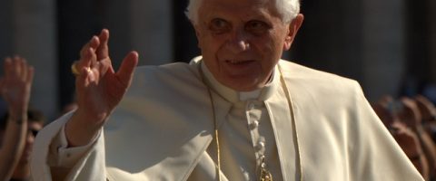 Démission du pape: les bookmakers parient sur son successeur