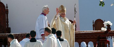 Benoît XVI, un pape entré dans l’histoire