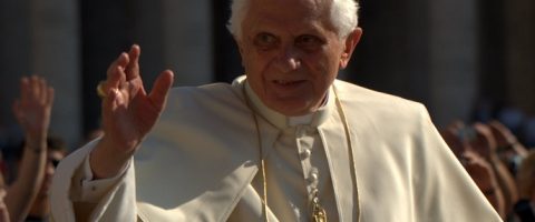 Le pape Benoît XVI démissionnera le 28 février à 20 heures