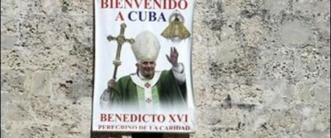 Tensions politiques avant la visite de Benoît XVI