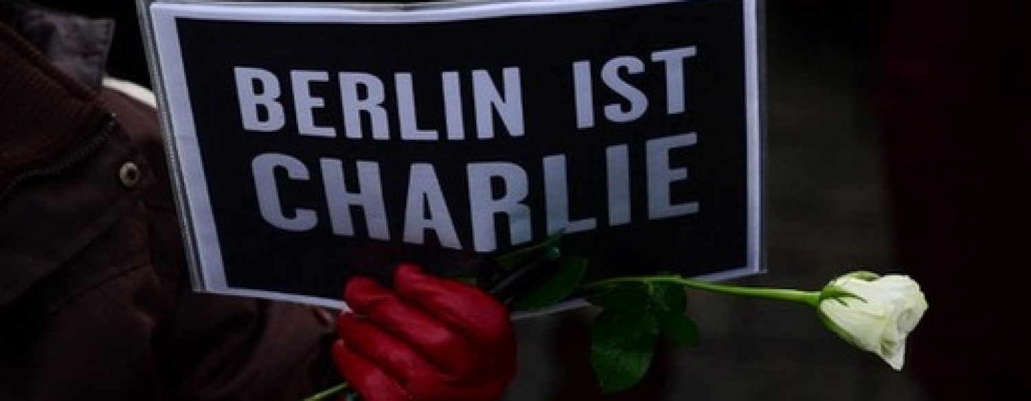 VIDEO. Le monde entier rend hommage à Charlie Hebdo