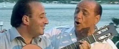 Berlusconi, un retour en chansons…