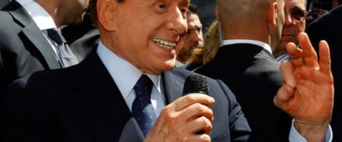 Un sursis pour Silvio Berlusconi