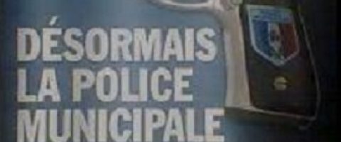 Le pistolet, « nouvel ami » de la police dans la ville de Robert Ménard
