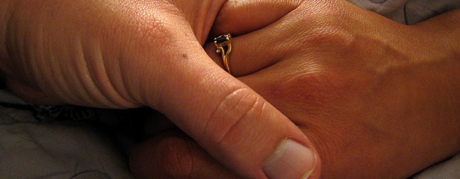 Cancer: les malades mariés vivent plus longtemps