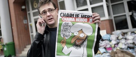 Attentat contre Charlie Hebdo : une « réponse aux caricatures »