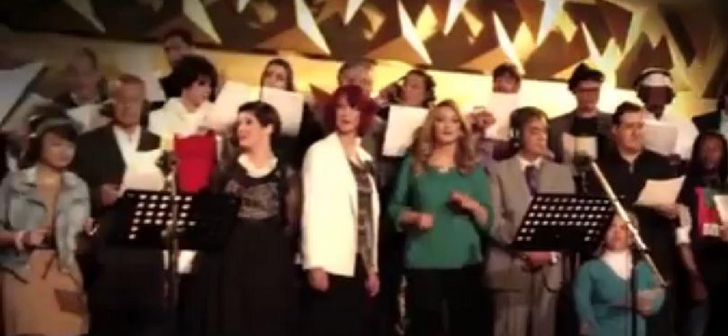 Des stars chantent pour Bouteflika: le clip qui fait scandale en Algérie