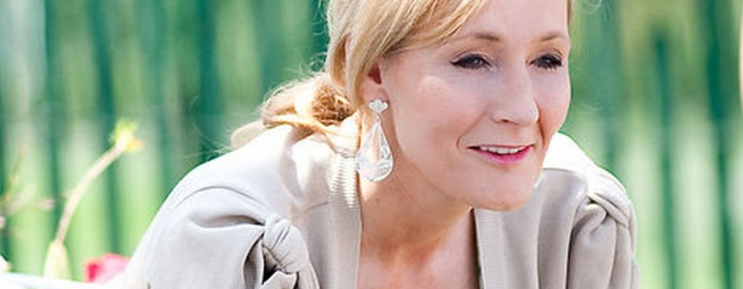 Le dernier roman de J.K. Rowling, best-seller avant sa sortie