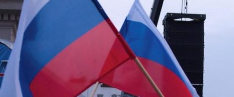 EN DIRECT – Ukraine: la Crimée sous tension, la Russie montre les dents