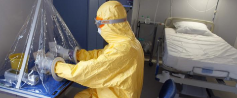 Ebola : la France autorise des traitements expérimentaux après un premier cas