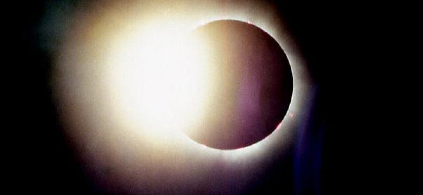 VIDEO. L’éclipse solaire gâchée par le mauvais temps