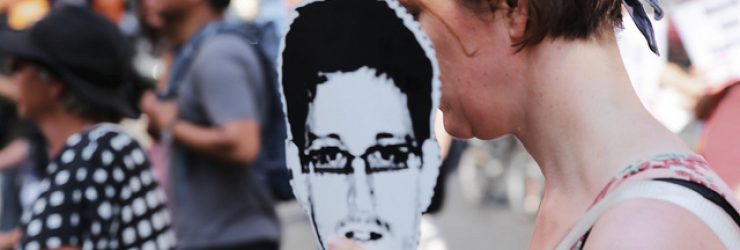 Pourquoi les Brésiliens se mobilisent-ils autant pour Edward Snowden?