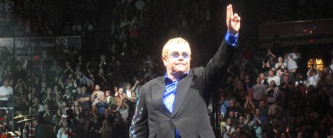 Elton John, «persona non grata» chez les islamistes