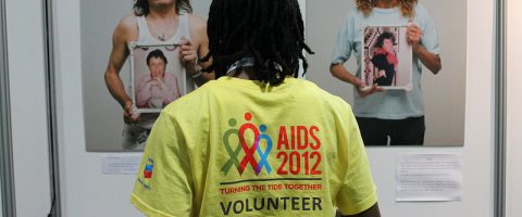 «La lutte contre le sida est exclue de l’agenda politique et médiatique»