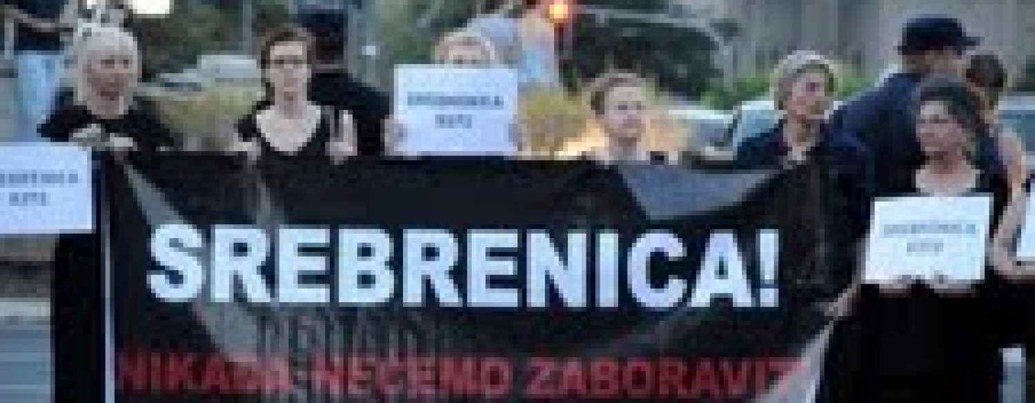 Les «Femmes en noir» défilent à Belgrade contre le négationnisme