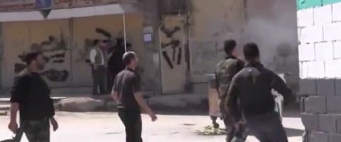 En direct du siège de Saraqeb par les forces d’Assad