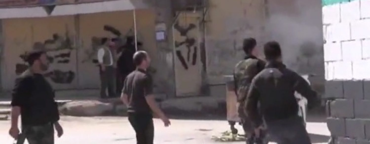En direct du siège de Saraqeb par les forces d’Assad