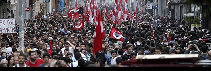 Turquie: les manifestants se tournent vers les réseaux sociaux