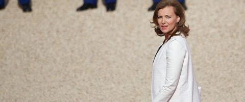 Affaire Maude Versini: les bons conseils de Valérie Trierweiler à François Hollande sur Twitter